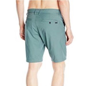 NWT - RVCA Men’s Weekend Hybrid II Short - Size 34